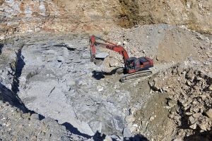 Η εταιρεία Πεΐδη από το 1991 έχει στην κατοχή της τρία ιδιόκτητα λατομεία